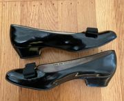 Lillaz Black Round Toe Low Heels