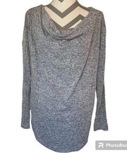 Carmen Marc Valvo sweater size L