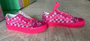 Vans Pink customized