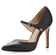 Pour La Victoire NWOB  Cecelia Leather Pumps