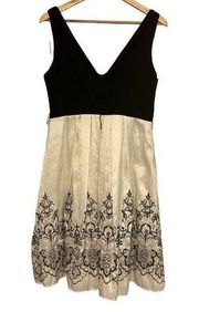 R & M Richard’s vintage embroidered cocktail dress size 14 petite