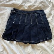 Like new: jean pleated skort size small