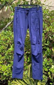 Lorna Jane Uniquely Navy Blue Sweatpants with Pockets. Size Small. EUC!