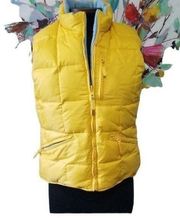 𝅺Old Navy Sleeveless Reversible Yellow and Blue Puffer Jacket