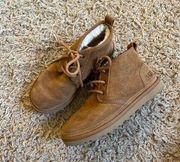 UGG  Neumel Chestnut Suede Sheepskin Chukka Ankle Boots Shoes Size 6