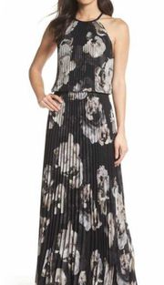 Floral Evening Gown Size 2 in Black Grey and White Good condition