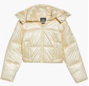 Pearlized Pristine Crop Puffer Jacket