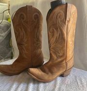 Ladies Durango Western Cowboy Boots Size 8
Festival Rodeo