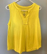 NWOT St Johns Bay Cotton Split V neck Tank Top Yellow Large