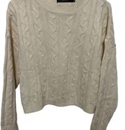 Zesica cream cable knit cropped sweater size medium