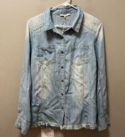 Miss Me women’s distressed button up size Medium NEW