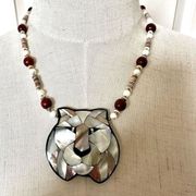 Lee Sands vintage mother of pearl lion pendant necklace