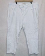 Torrid White Wash Denim High Rise Raw Hem Cropped Boyfriend Jeans size 26