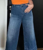 High Waisted Cropped Jeans