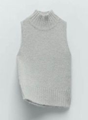 Alpaca Blend Sleeveless Turtleneck Sweater