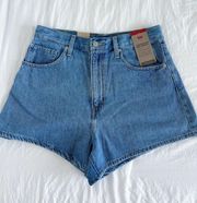 NWT Levis High Rise Mom Jean Shorts