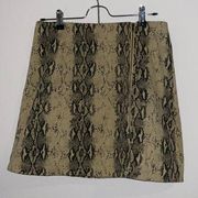 𝅺 Animal Print Mini Skirt - Snakeskin - NWT - Medium