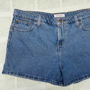 VINTAGE  medium wash denim jean short shorts