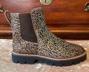 The Citywalk Lugsole Chelsea Leopard Boot in Calf Hair $210 EUC 6