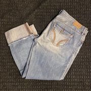 Hollister Destroyed Cropped / Capri Jeans