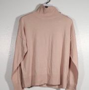 NWT  Sweater Size Small