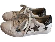 G by Guess White Lace Up Distressed Stars Fashion Sneaker Size 7.5