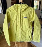 PATAGONIA Women's Sz M Torrentshell 3L Jacket Pineapple Yellow