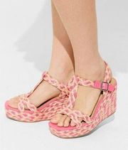 Torrid T-Strap Platform Raffia Wedge Sandal 7 WW Extra Wide Barbie Pink White