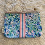 Lilly Pulitzer Make up / Toiletries bag measurements in photos