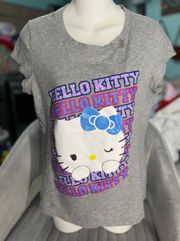 2000s Sanrio’s  Tee