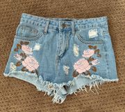 Short Embroidered Jean Shorts 