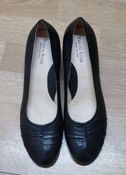 Taryn Rose Dark Brown Pumps Size 9