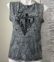 American Age Women’s Sleeveless Tee Size S