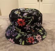 Bucket Hat Floral / Black