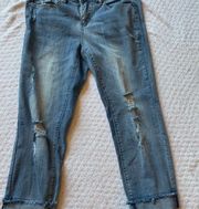 Distressed Size 6 Jeans Like New