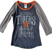 Detroit Tigers Women’s Quarter Sleeve Shirt Sz‎ Small
