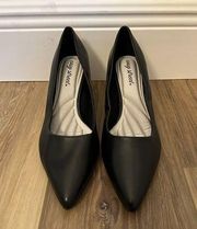 Easy Street Pointe Pointed Toe Pumps Womens Size 8.5 Black