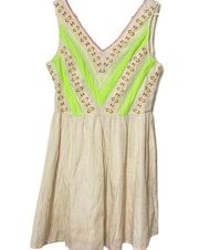 Ark & Co Neon embroidered dress Sleeveless v-neck Medium