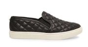 Steve Madden ECENTRCQ black quilted leather slip-ons shoes size 9M