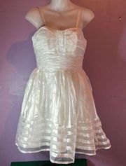 MORGAN & Co. White Cocktail Dress Size 7/8