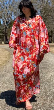 Vintage 1960s  Purple Label Nylon Asian Floral Kaftan Peignoir Housecoat