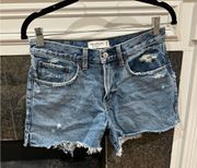 Abercrombie & Fitch Abercrombie Boyfriend Mid-Rise Shorts - Medium Wash - 26 - Great Condition