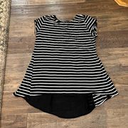 Kim & Cami Black And White Stripes Short Sleeve Cut Out Back Top Size Small