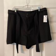 Nine West Shorts size XXL brand new with tag inseam 3.5” color black