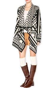 Charlie Paige Aztec Print Beige & Black Cardigan Sweater S/M