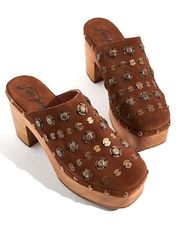 Brand New  Claudia Stud Platform Clogs