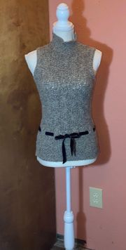 size Med soft brown tone sleeveless sweater