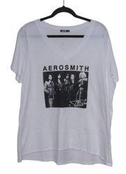 Knit Riot Aerosmith Tee in White Band 2X NWOT / FLAW