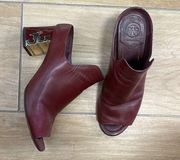 Tory Burch Finley Mule Peep Toe 8.5M * heel part has some scuffs and scapes