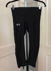 Under Armour  size small black workout legging capris nwot gym